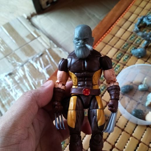 05b30963fa533f0d6642.jpg Thanos Smoking Cigar Head