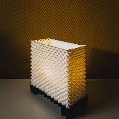 IMG_0097.jpg square Faceted lamp