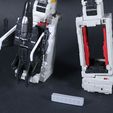 04.jpg Leg Locker pour Transformers Age of the Primes Superion