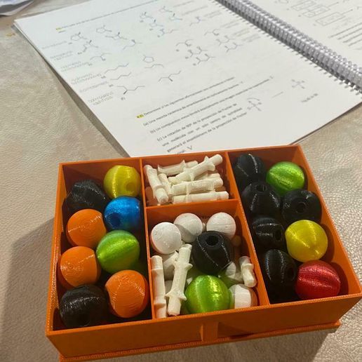 WhatsApp Image 2021-02-01 at 21.39.12.jpeg Molecular Models - Chemistry / Molecular Models