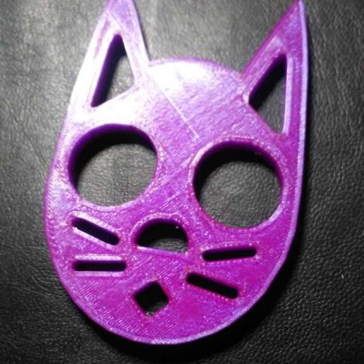 gatitennn.jpg Archivo STL gratis Manopla Llavero CAT (Defensa personal)・Objeto de impresión 3D para descargar, exe_gaston