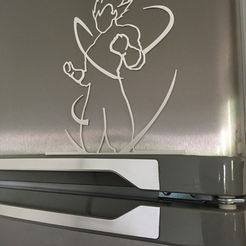 Vegeta_sur_le_frigo.jpeg Vegeta must eat his vegetables
