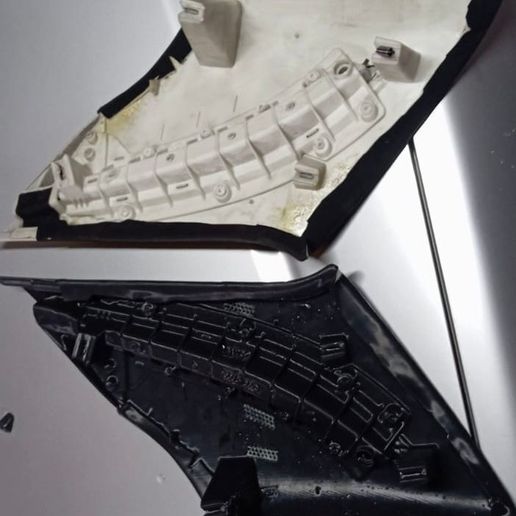 Volkswagen Touareg rear pillar cover - 3D model önizlemesi