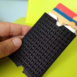 IMG_20200709_172157.jpg Archivo STL gratuito Flex TPU Slim Credit Card RFID Wallet / Cartera Flexible para tarjetas de crédico con protección RFID・Idea de impresión 3D para descargar