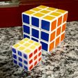 LQEc80xnSNOyKtvAFaBudA.jpg Rubik cube keychain