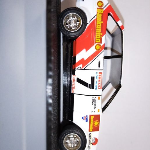 IMG_20200408_165258.jpg Scalextric Chassis for Renault 5 - Ford Fiesta