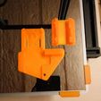 IMG_20180205_223648.jpg Ikea LOTS mirror bed bracket for CR-10 with cable strain relief