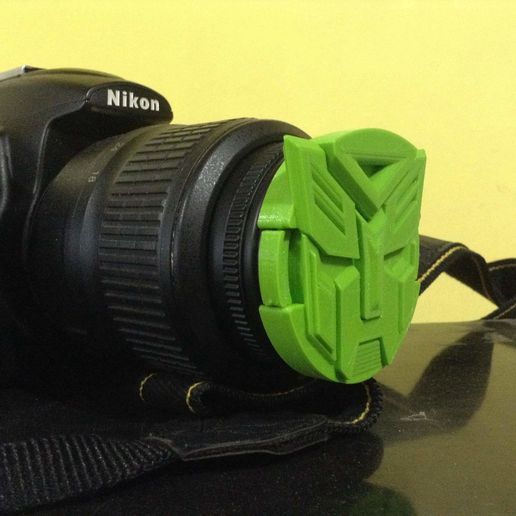 Customized_DSLR_Lens_Cap_Autobots_Logo_2.JPG Custom DSLR Lens Cap - Transformers Autobots Logo