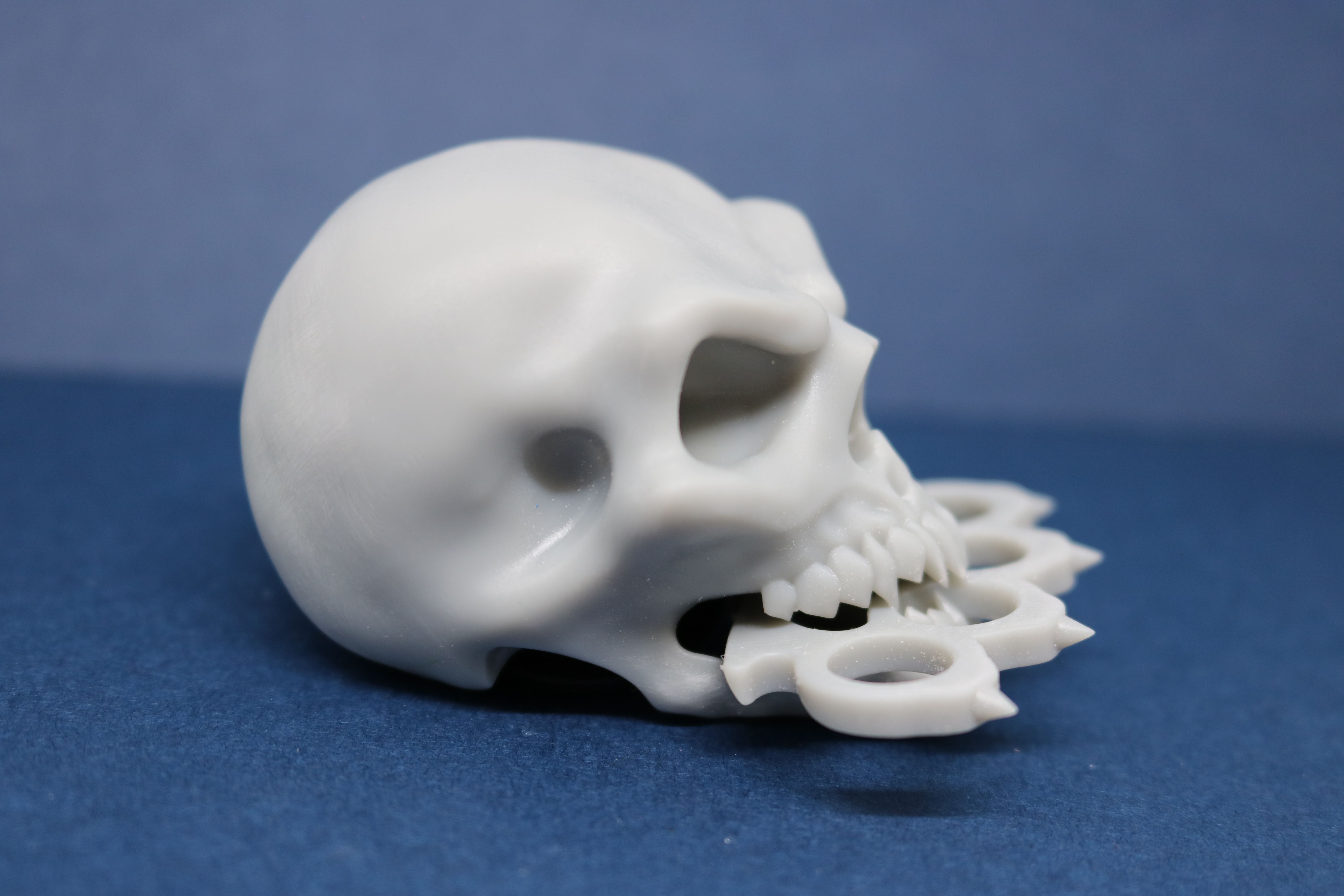 IMG_2209.JPG Télécharger le fichier STL Crâne à cinq doigts de la mort à coups de poing • Objet pour imprimante 3D, ChaosCoreTech