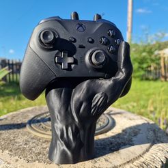 20230624_182726.jpg STL file Zombie Hand Controller Stand・Model to download and 3D print