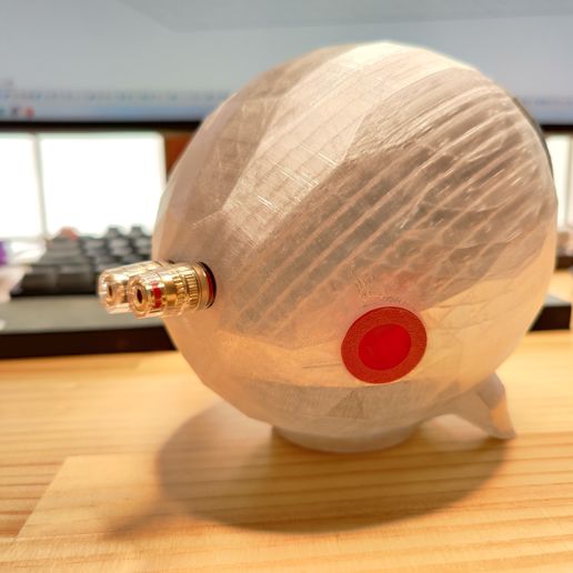 IMG_20250331_113411.jpg Low Poly Modern Speaker