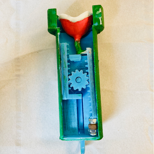 tube-2.png mechanical pirana key ring