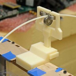 FilGuide_display_large.jpg Bearing Filament Guide for MakerBot