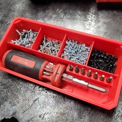377307546_885896539480967_3686315781710897610_n.jpg Milwaukee Packout Shallow Long Bin with Hex Holder and Storage Bins (en anglais seulement)