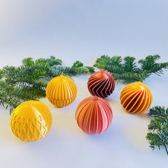 tempImageIgnNnb.jpg Christmas balls