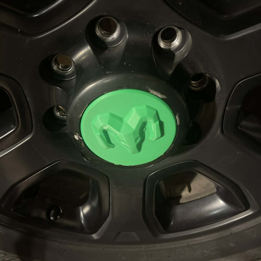 image_2025-12-10_091423873.png Dodge ram hubcaps