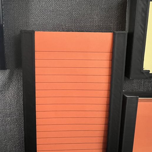 IMG_6986.jpg Post-it wall bracket