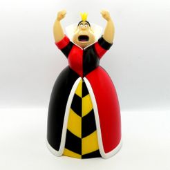queen front1.jpg Free STL file Queen of Hearts・3D print design to download