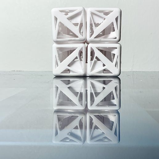 IMG_8270.jpeg Infinity cube - removal of triangles (print in place)