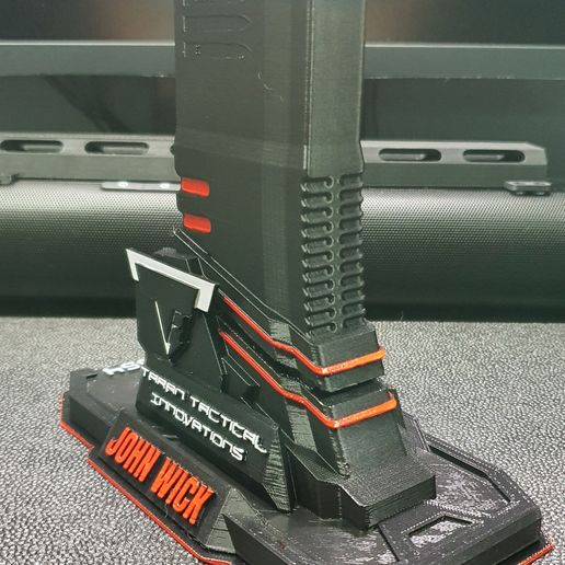 20230404_232804.jpg M4 Ständer Logo Taran Tactical