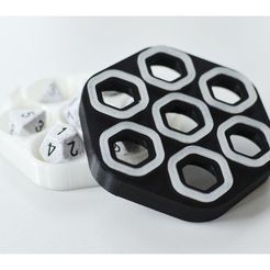 9c877f3ef3392d805bd9c5fc252626b8_preview_featured.jpg Dice Box - Printed Locking Mechanism