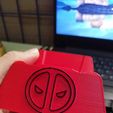 WhatsApp-Image-2023-11-29-at-08.26.40.jpeg Holder dualsense deadpool