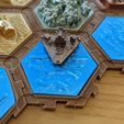settlers close up.JPG Archivo STL gratis Los colonos de la junta de Catan・Plan de impresión en 3D para descargar
