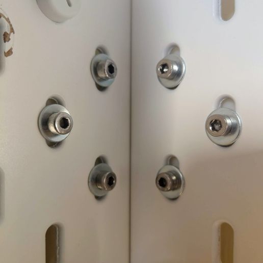 IMAG0198.jpg IKEA SKADIS corner and vertical joiners