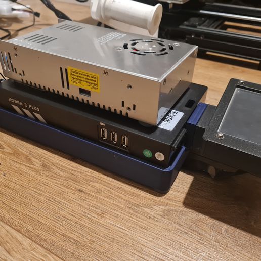 20241127_172809.jpg Soporte de hardware externo para caja Kobra 2 Plus