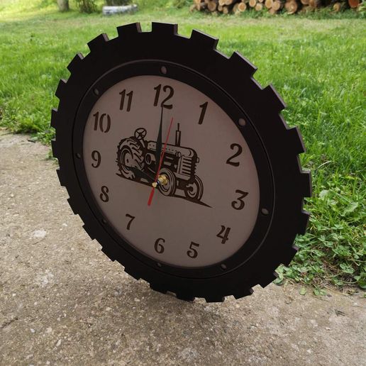 viber_image_2026-01-20_14-39-11-370.jpg Uhr für Traktorreifen - ilustrator