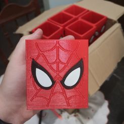 Spider Man Bleistifthalter / Pflanzer + Schlüsselanhänger Gratis
