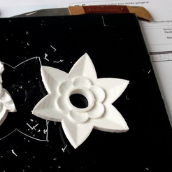 Capture_d__cran_2015-09-04___09.54.20.png Free STL file Forged Star・Design to download and 3D print