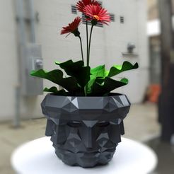 Squid-game-pot-planter-Boss-pot-plant.jpg STL file Squid game pot planter - Boss pot plant・3D printer model to download