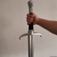 Game of Thrones GOT Longlaw sword wolf hand.jpg Longclaw Sword- Jon Snow's Sword of Game of Thrones