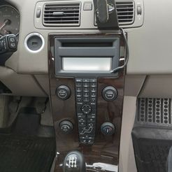 IMG_20230506_134436.jpg Carkit for Volvo V50 over ventilation roster middle console