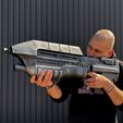MA5B-Assault-Rifle-Halo-Combat-Evolved-prop-replica-by-Blasters4Masters-6.jpg MA5B Assault Rifle Halo Combat Evolved Prop Replica