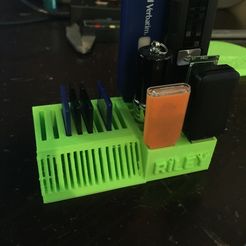 IMG_1018_display_large.JPG Free STL file USB Holder・Object to download and to 3D print