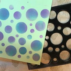 IMG_0942.jpg Free STL file Stencil - Circles!・3D printing model to download