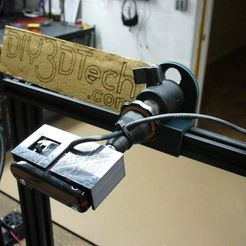 P1020758.JPG Free STL file Creality CR-10 and Other 20x20 Rail Type Camera Mount!・Object to download and to 3D print