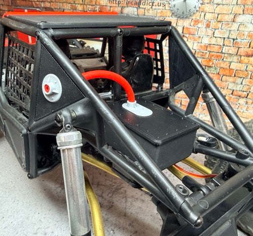 AXP8 Axial Gilamon Fuel Cell (Receiver Box)