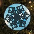 20231203072021_IMG_1797cr.jpg Backlit Snowflake Ornament VASE MODE