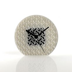 IMG_3971.jpg Free STL file Gyroid Clock・Template to download and 3D print