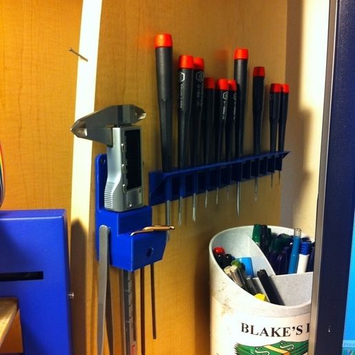 2Holders2_display_large_display_large.jpg Suporte de ferramentas ( OpenSCAD Parametric )