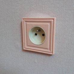 Cache prise.jpg Бесплатный 3D файл Socket plate・Модель 3D-принтера для загрузки