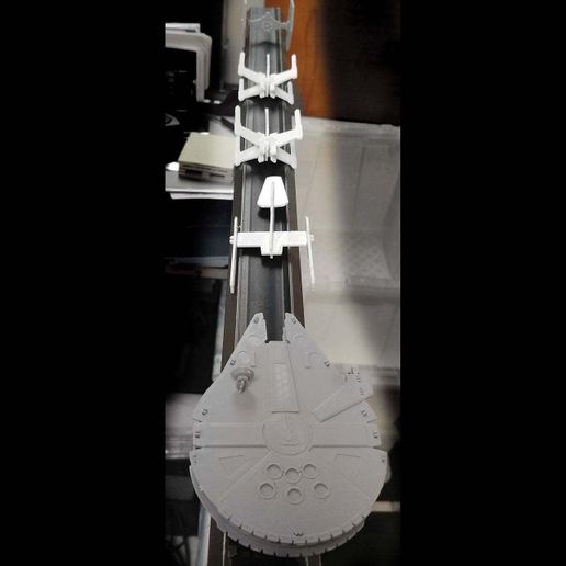 Falcon_13.jpg Millennium Falcon Bausatzkarte von Fixumdude