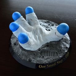 DSC_5845_conv.JPG Free STL file One Small Step・3D printer model to download