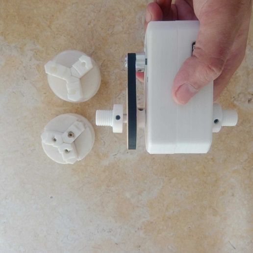 WhatsApp-Image-2023-08-14-at-5.24.46-PM.jpeg LASER ENGRAVER ROTARY CHUCK