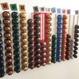 Foto_08.01.14_14_35_03_display_large.jpg STL-Datei Nespresso capsule wall holder light kostenlos・3D-druckbare Vorlage zum herunterladen