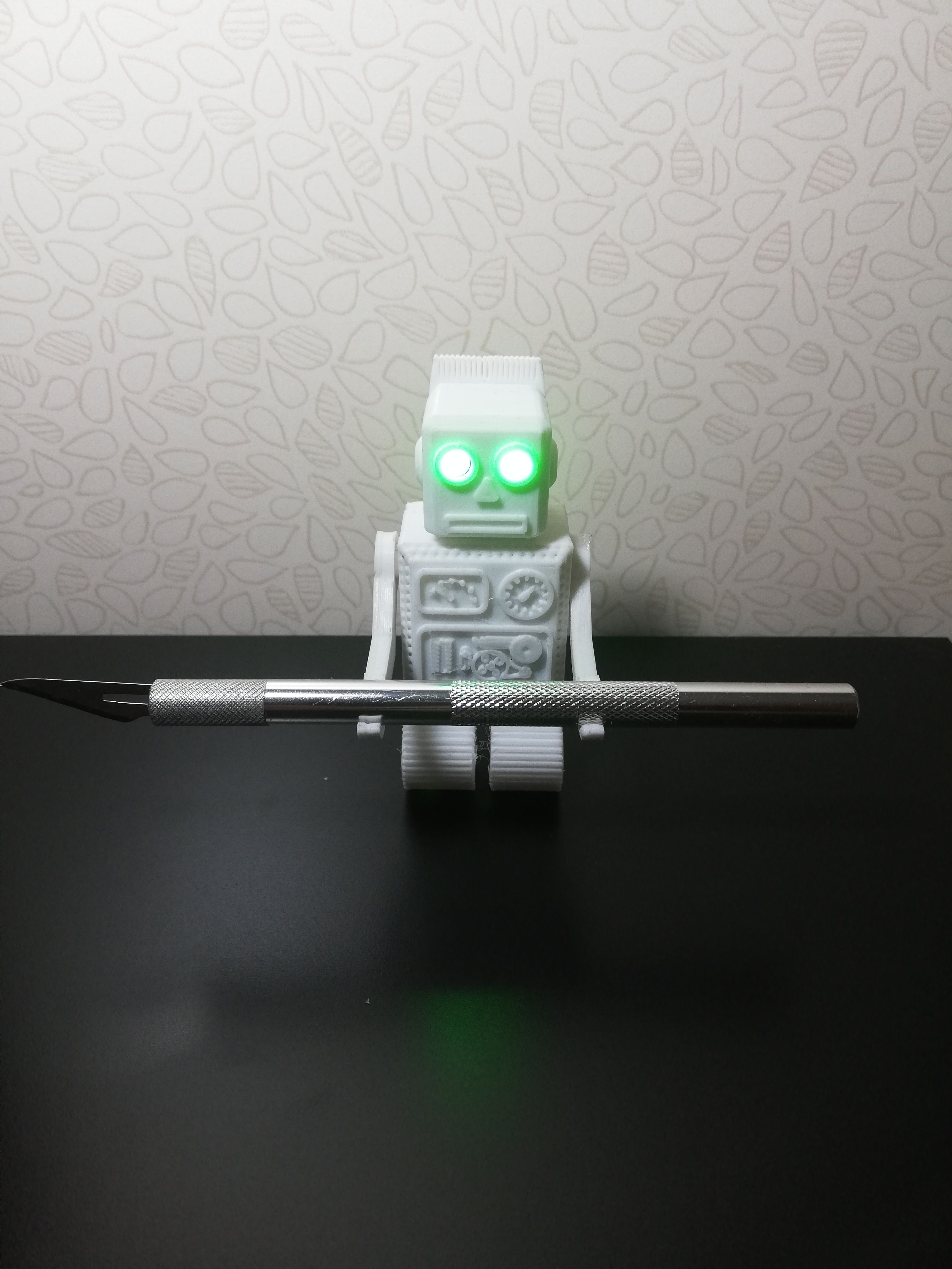 IMG_20220226_155455.jpg Fichier STL gratuit Robot garde-couteau・Design pour imprimante 3D à télécharger, FIRAT