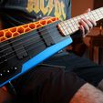 DSC05811.jpg PLAinberger v1 - A 3D printed headless Bass Guitar